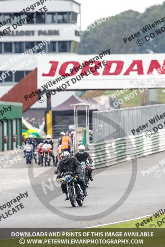 Vintage motorcycle club;eventdigitalimages;mallory park;mallory park trackday photographs;no limits trackdays;peter wileman photography;trackday digital images;trackday photos;vmcc festival 1000 bikes photographs